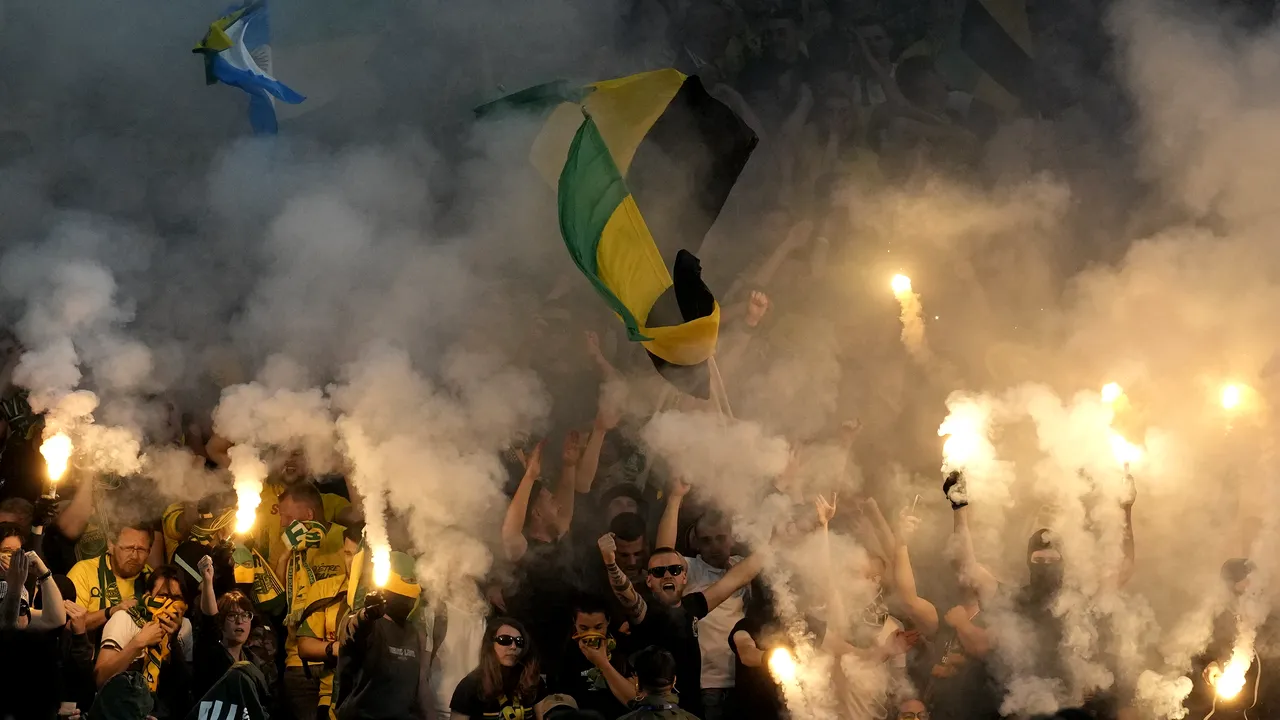 Reacţie dură după ce un fan al lui Nantes a murit. A fost lansată ideea unei interdicţii de călătorie pentru suporteri în cazul meciurilor din deplasare