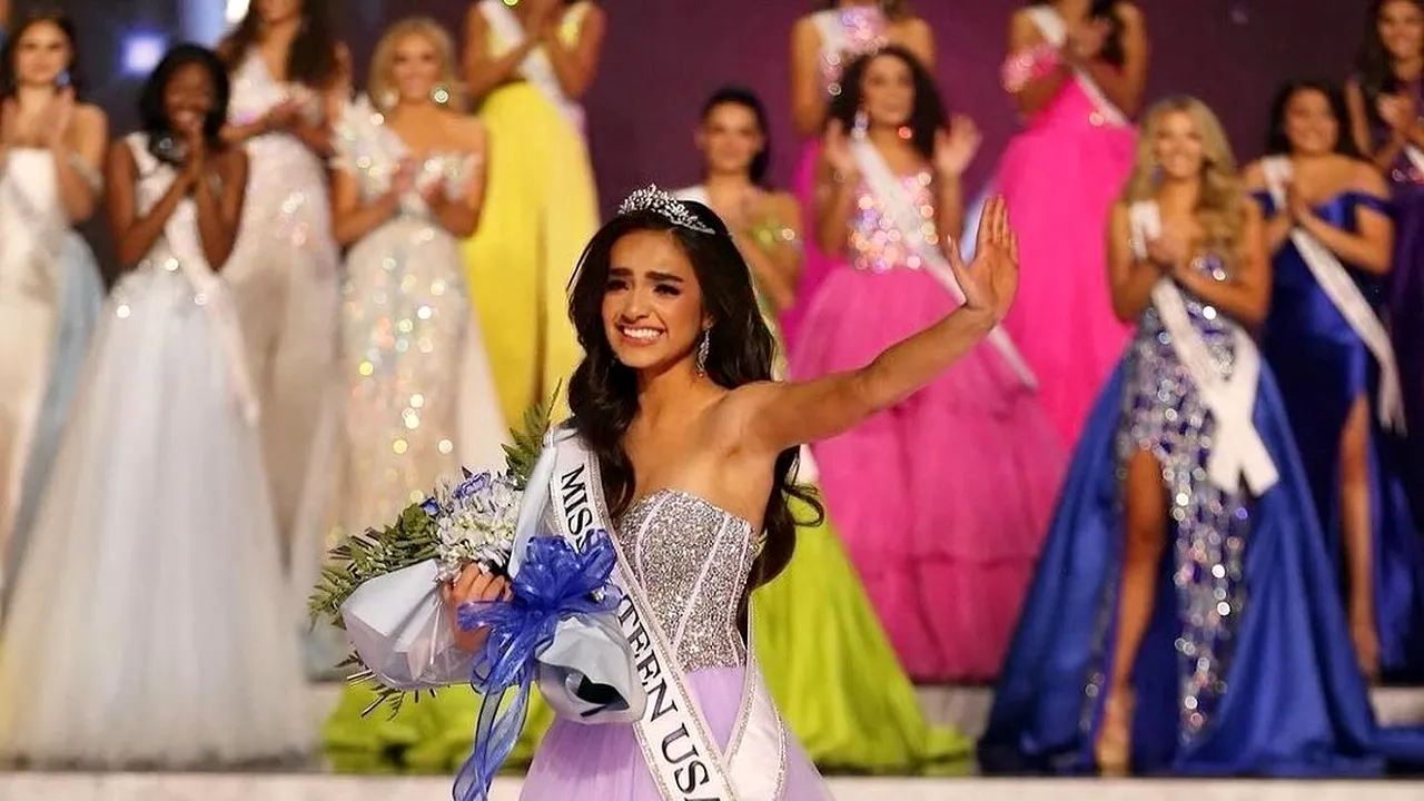Miss Teen USA renunţă la titlu la câteva zile după ce Miss USA a procedat la fel