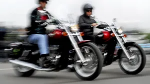 Propunerea de arestare preventivă a motocicliştilor, în cazul militarului american împuşcat, respinsă