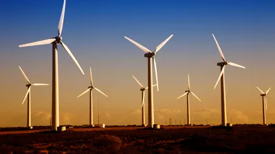 EXTERNE O țară europeană vrea să ofere electricitate gratuită în zilele cu vânt puternic. Motivul ține de rețeaua energetică