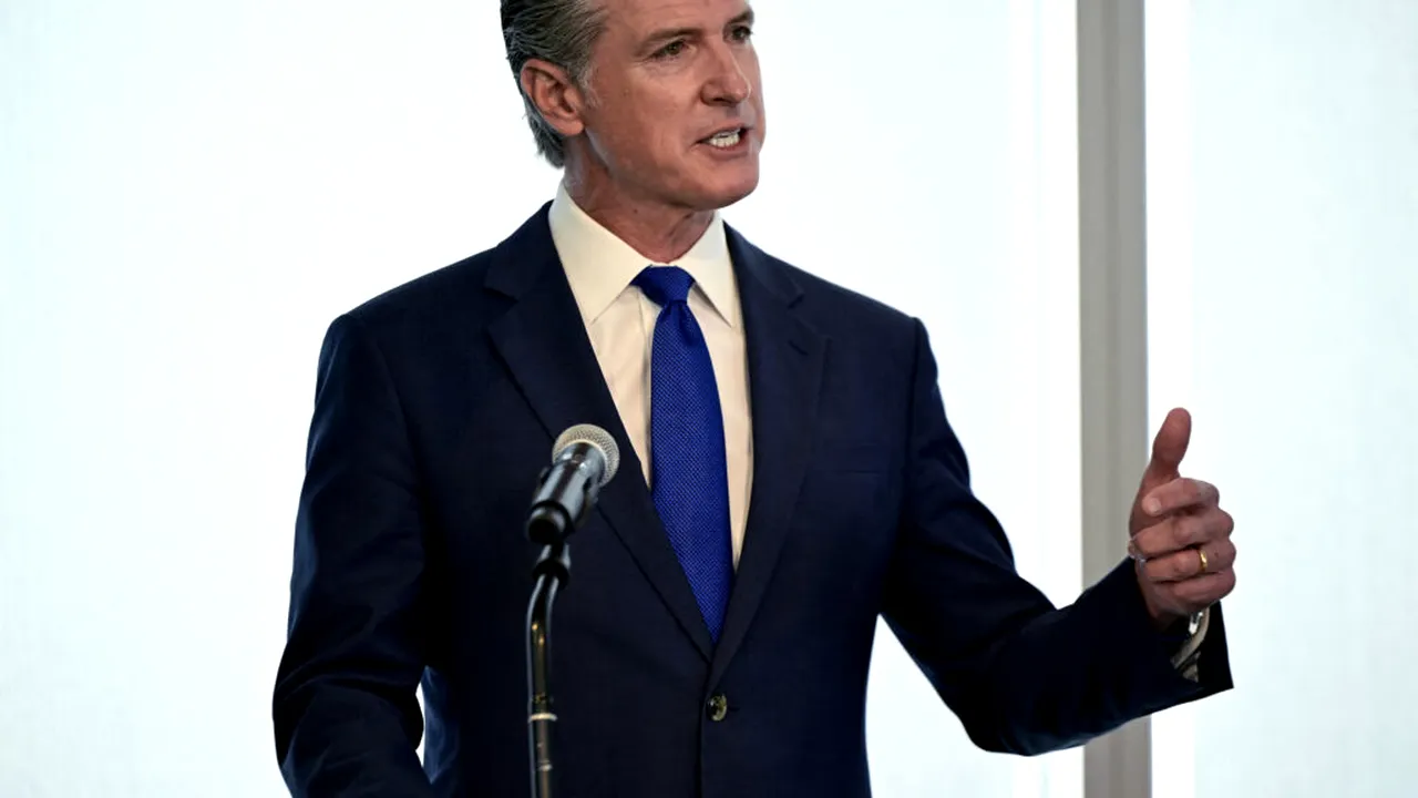 SUA. Guvernatorul democrat al Californiei, Gavin Newsom, ia în calcul o candidatură la alegerile prezidențiale