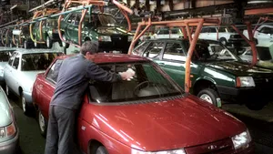 Renault va investi la AvtoVAZ 240 milioane euro, în doi ani