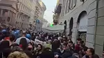 Peste 100.000 de oameni în stradă la Roma. La Milano, protestul a degenerat în violențe