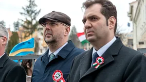 Kelemen Hunor, aluzie la Tudose: Luptăm pentru apărarea identităţii, sperăm că nu vom flutura lângă drapeluri/ Bisericile maghiare cer o zi a Libertăţii Religioase