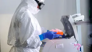 America neagă că a efectuat experimente biologice în Ucraina 