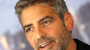 Un portret în jeleuri al lui George Clooney, scos la licitaţie