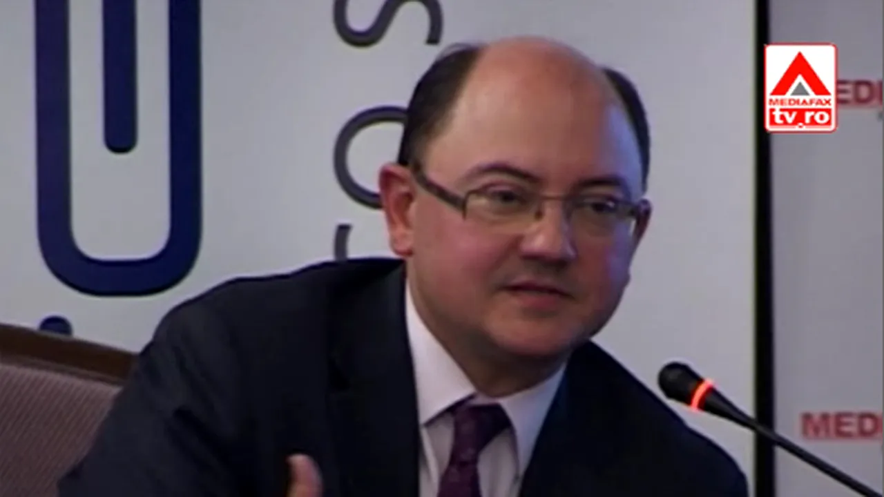 CONFERINŢĂ MEDIAFAX - Creţu, Visa: Dezvoltarea plăţilor fără contact, posibilă doar dacă băncile mari au o strategie comună