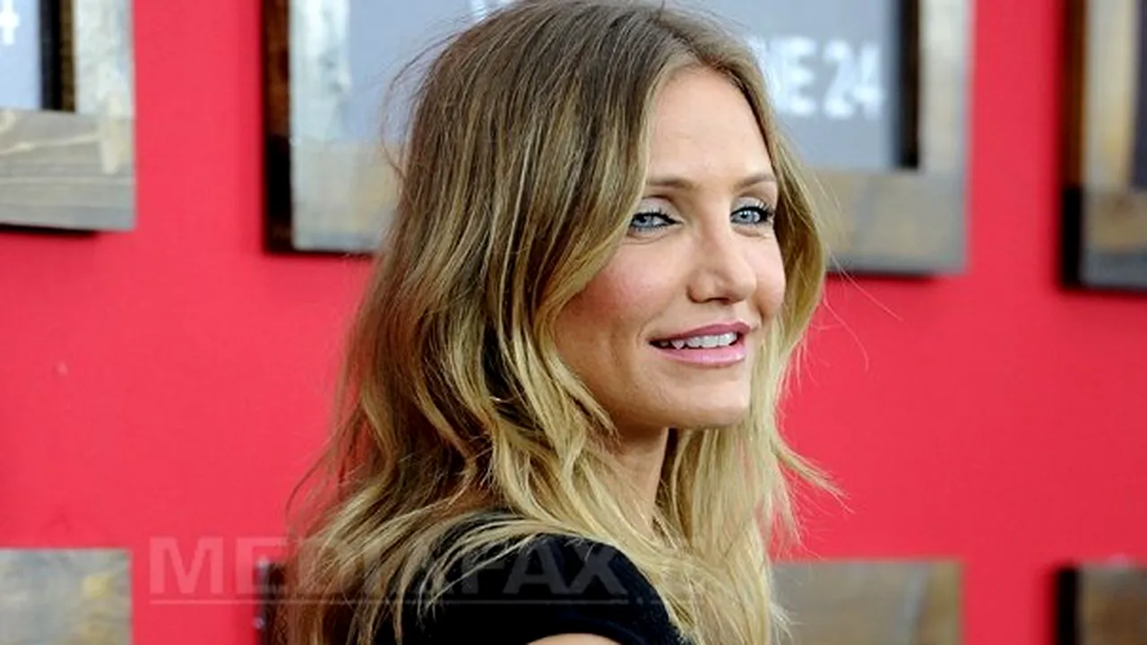 Cameron Diaz, în costum de baie şi cu o nouă tunsoare. Cum arată vedeta la 39 de ani - FOTO