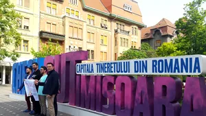 FOTO Timişoara a predat Bacăului titlul de Capitală a Tineretului din România