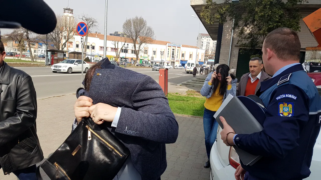 FOTO 24 de percheziţii ale poliţiştilor din Alba într-un dosar de evaziune fiscală cu prejudiciu de peste 400.000 de lei