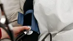Concediu medical în Italia: când poate veni medicul de control și ce riști dacă nu te găsește acasă
