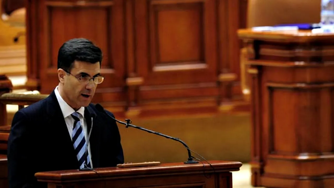 Croitoru: Soluţia la ieşirea din criză nu este reducerea impozitelor, ci menţinerea stabilităţii
