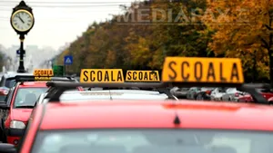 Instructor auto judecat pentru că a luat bani de la persoane care voiau să obţină fraudulos permisul