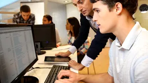 Tinerii români îşi diversifică opţiunile de studiu în Europa. Domeniul turismului e tot mai popular