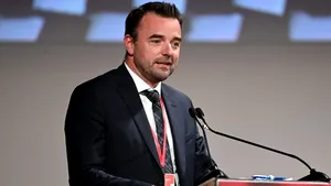 Federația Română de Șah îl susține pe germanul Wadim Rosenstein la alegerile pentru președinția FIDE