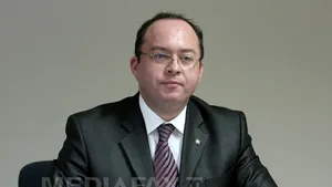 Bogdan Aurescu, propus la conducerea MAE. Preşedintele Băsescu a semnat numirea lui Aurescu în funcţia de ministru de Externe 