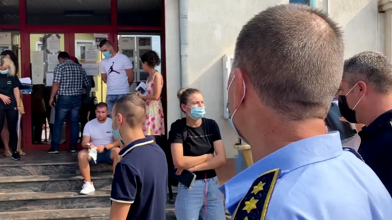 VIDEO | “Se bat” să ajungă la puşcărie: Ce salariu îi aşteaptă pe cei peste 1.000 de candidaţi care se visează poliţişti de penitenciare