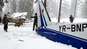 ACCIDENTUL AVIATIC din Apuseni - Şef SMURD Bihor: Pilotul şi studenta nu ar fi supravieţuit nici dacă salvatorii ajungeau în 30 de minute