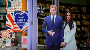 Lovitură grea pentru Prinţul Harry şi ducesa Meghan Markle: Regina le-a tăiat accesul la o marcă „de miliarde”