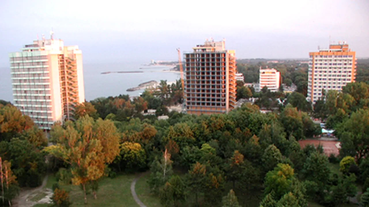 Udrea: Vom închide hotelurile care nu respectă standardele