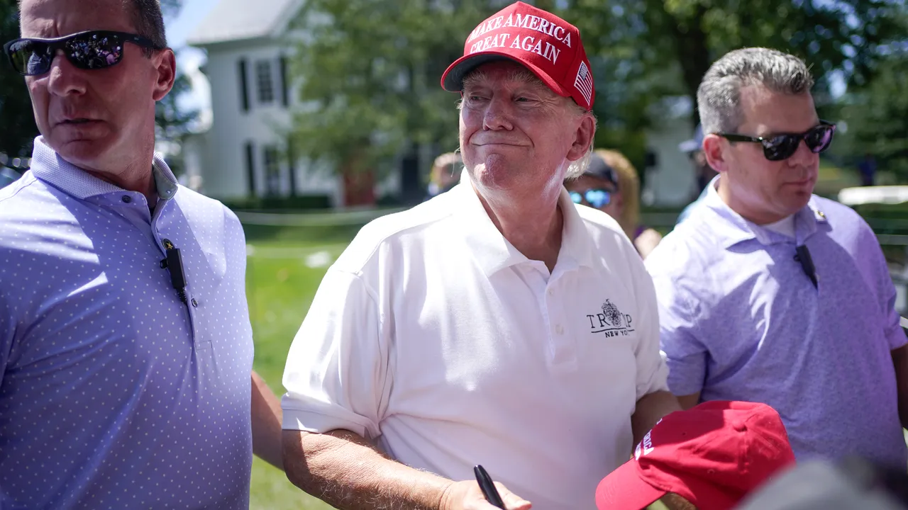 Cele patru dosare care l-ar putea băga pe Trump la închisoare. Pentru al patrulea rechizitoriu provenit din statul Georgia, fostul preşedinte nu poate să fie graţiat şi trebuie să execute cel puţin 5 ani de închisoare  