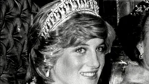 Diadema favorită a Prinţesei Diana, purtată pentru prima dată de Ducesa de Cambridge - FOTO, VIDEO
