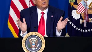 Donald Trump: În China au murit mai mulţi din cauza COVID-19, dar guvernul de la Beijing nu vrea să recunoască