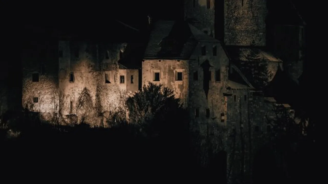 Castelele din Italia care atrag turiștii de Halloween. Legende despre femei zidite de vii și copii dispăruți