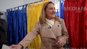 Lasconi a dus „prăjituri fără blat