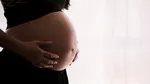 Proiect de lege al USR: Femeile însărcinate ar putea avea dreptul la însoțitor în sala de nașteri