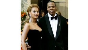 Jay-Z a vrut pepeni în forma sânilor lui Beyonce (Video)