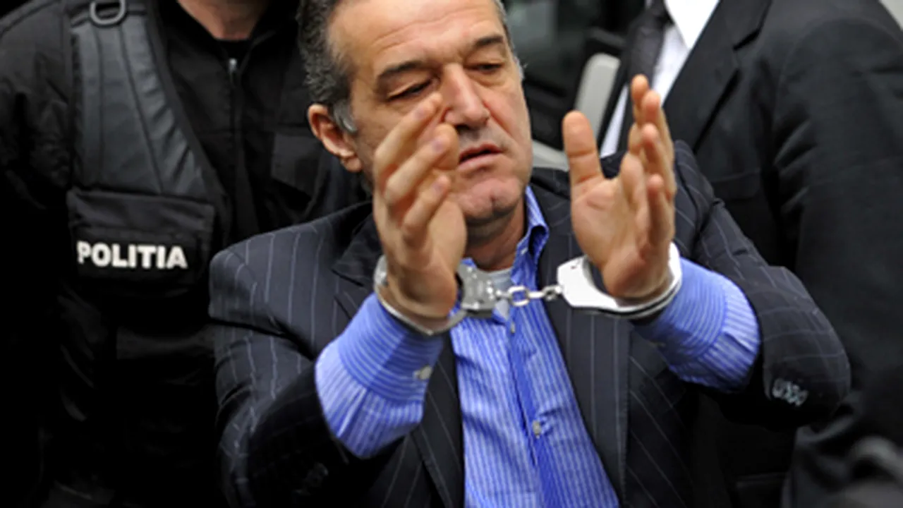 Gigi Becali: Hoţii, Barabas, sunt liberi şi Becali e pe cruce - VIDEO