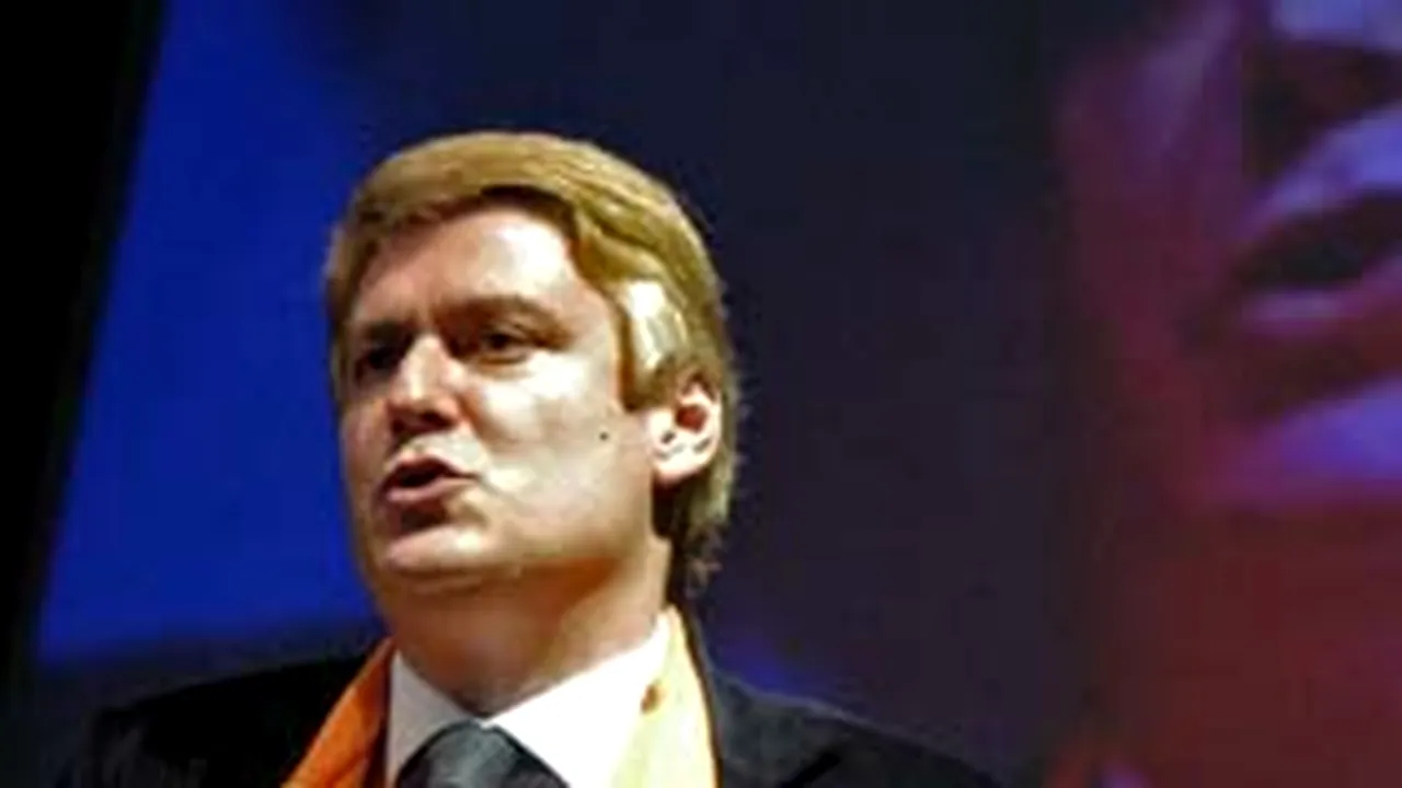 PPE îl sprijină pe Theodor Stolojan pentru funcţia de prim-ministru