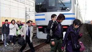 Tren de pasageri, dispărut în urma valului seismic din Japonia