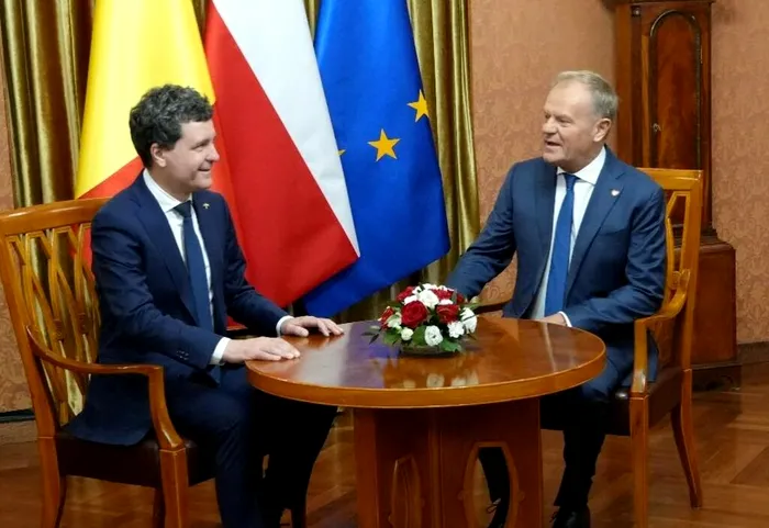 Nicușor Dan a ajuns la Varșovia și s-a întâlnit cu premierul Donald Tusk