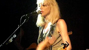 Courtney Love, dată în judecată de o firmă de management