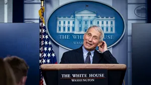 Anthony Fauci se bucură că administraţia Biden pune accentul pe ştiinţă şi nu se mai contrazice cu preşedintele