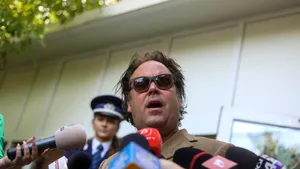 Charlie Ottley încă aşteaptă cetăţenia română, la cinci ani de la depunerea dosarului
