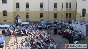 SOLUŢIA găsită pentru elevii Liceului Romano-Catolic din Târgu Mureş pentru a începe anul şcolar. Părinţii şi profesorii au fost de acord cu mutarea 