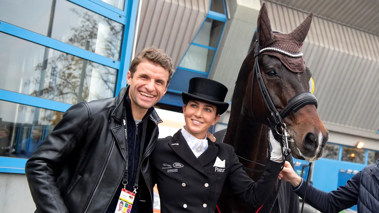 Thomas Muller este Dr. Dolittle de la Bayern. Fotbalistul deţine împreună cu soţia sa o herghelie de cai