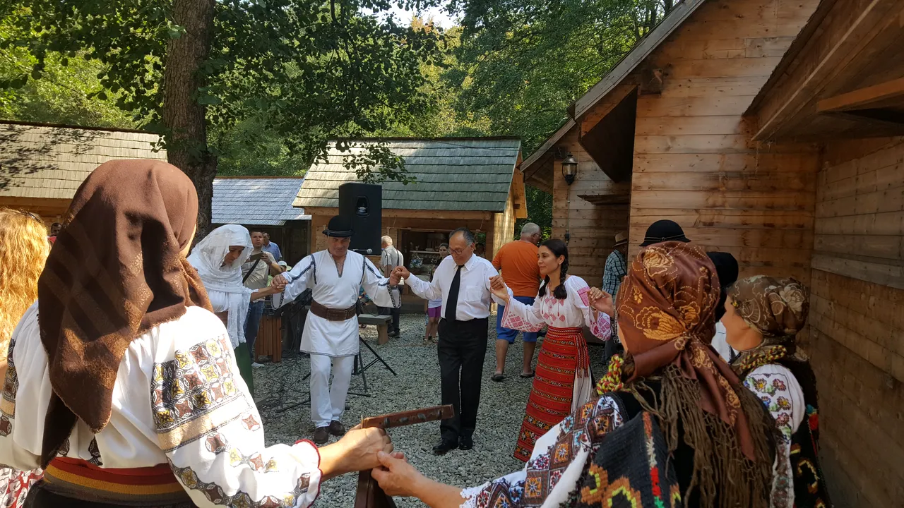 Atmosfera satului tradiţional românesc, reînviată la Festivalul de Tarafuri şi Fanfare - GALERIE FOTO, VIDEO