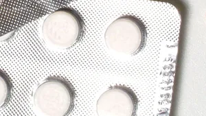 Aspirina previne reapariţia cancerului la colon