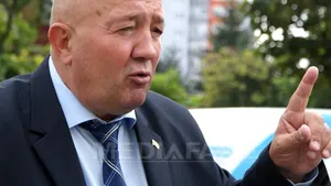 Microfoane artizanale, descoperite în sediul Primăriei Satu Mare. Primarul a sesizat STS