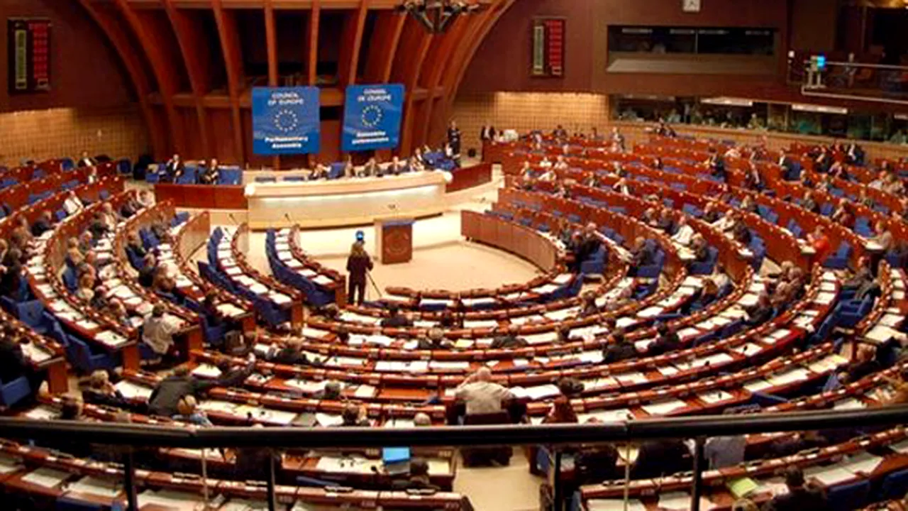 AFP: Franţa şi Polonia au experimentat dispute similare cu cea din România privind reprezentarea la UE