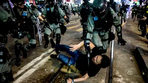 Sute de persoane au fost reţinute în urma protestelor de Anul Nou de la Hong Kong
