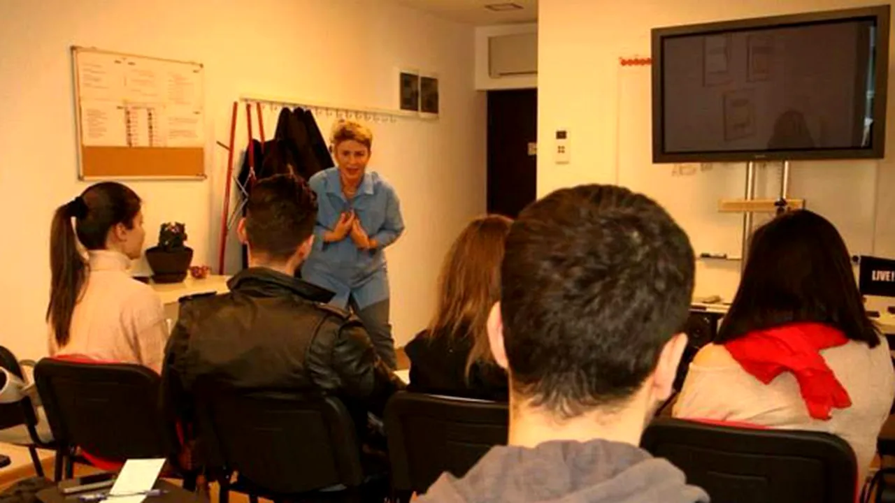 Iepuraşul vine cu o promoţie unică la Tv & Film Academy by Ruxandra Ion