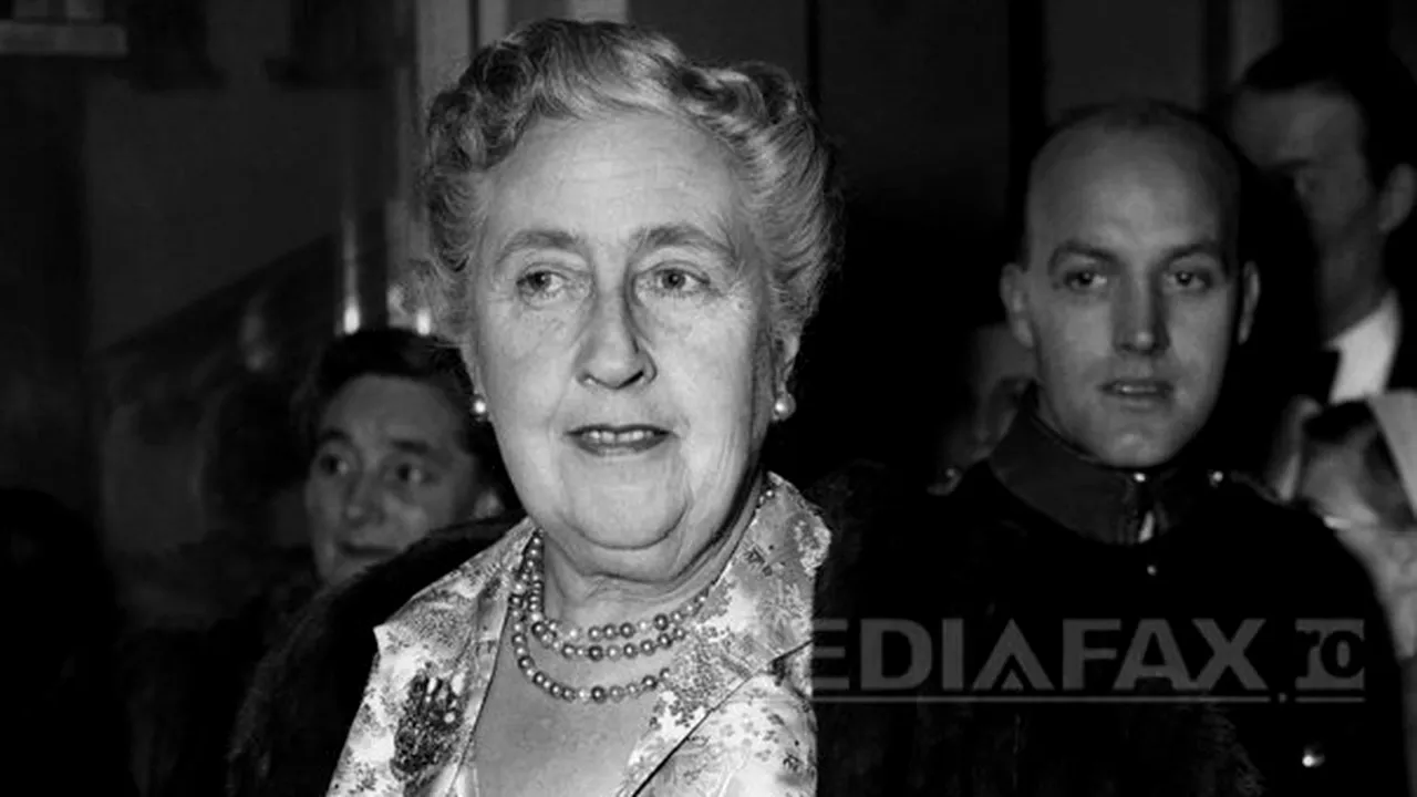 Bijuterii care au aparţinut scriitoarei Agatha Christie, scoase la licitaţie
