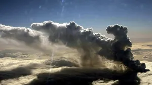 Norul de cenuşă vulcanică va acoperi vineri seară nord-vestul Rusiei