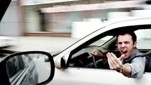 VIDEO Şicanare în trafic soldată cu bătaie, în Râmnicu Vâlcea