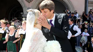 GALERIE FOTO, VIDEO | Nuntă ca-n basme: Prinţul Ernst August Jr. de Hanovra şi designerul rus Ekaterina Malysheva s-au căsătorit. Tatăl mirelul a lipsit de la ceremonie